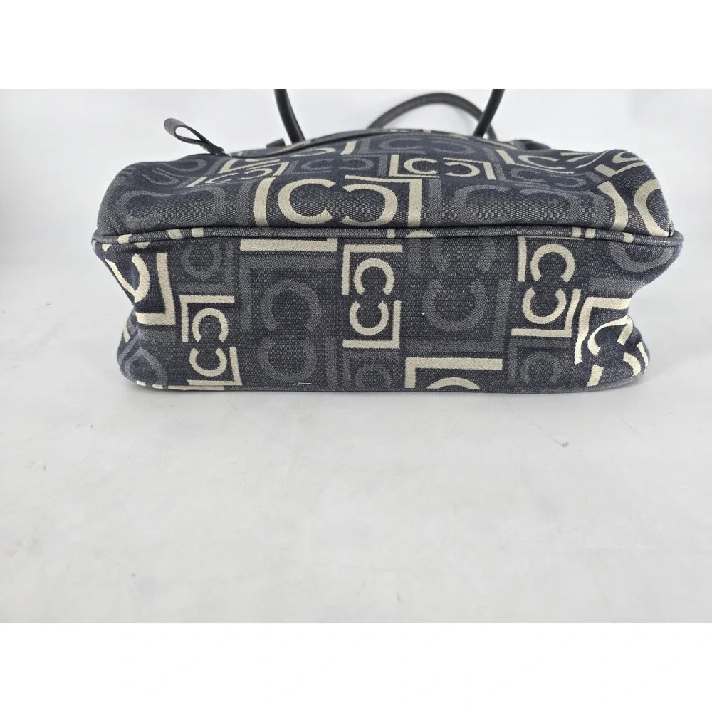 Liz Claiborne this listing